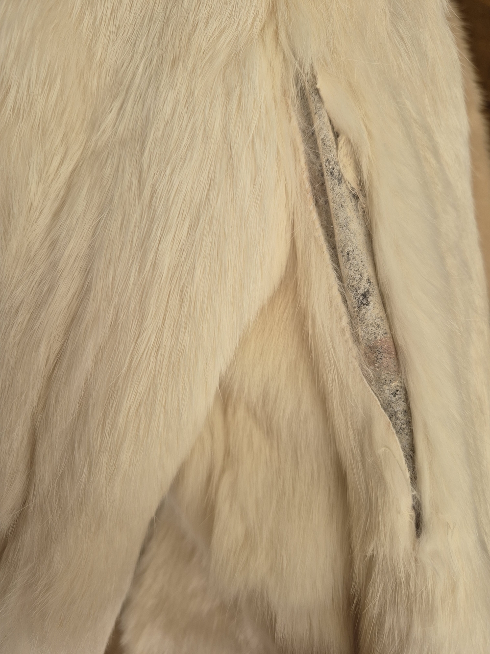💕VTG Ivory Rabbit Fur Jacket💕 - Picture 9 of 11
